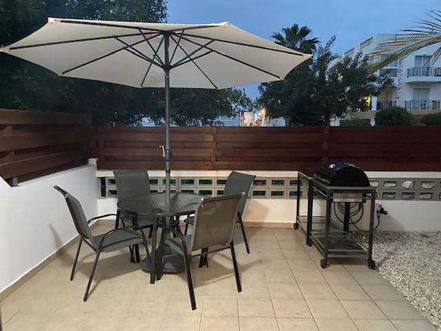 بافوس 1 Bedroom Garden Flat, Sleeps 4 المظهر الخارجي الصورة