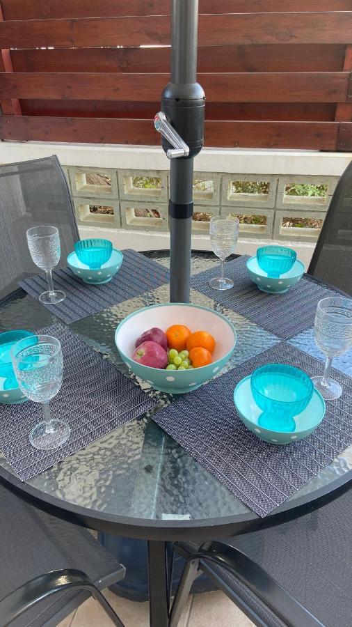 بافوس 1 Bedroom Garden Flat, Sleeps 4 المظهر الخارجي الصورة