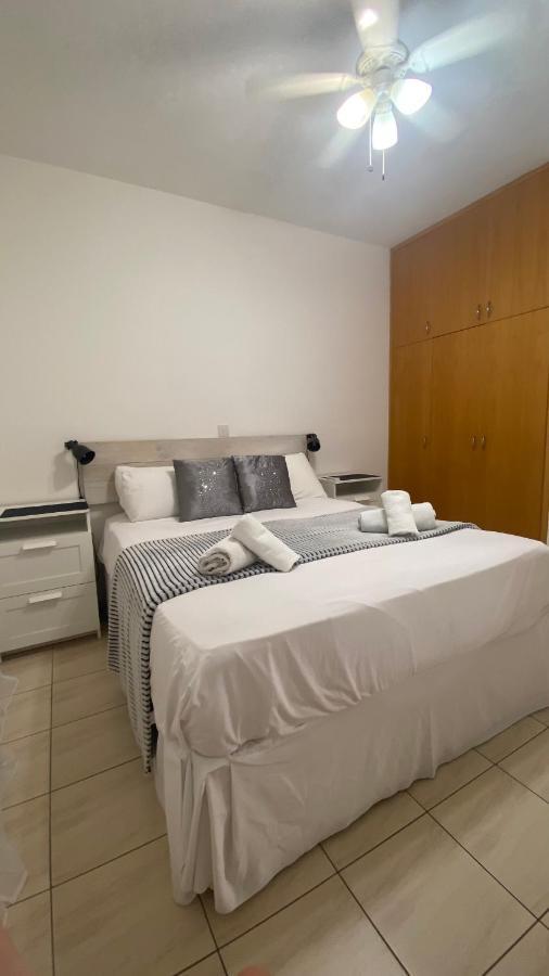 بافوس 1 Bedroom Garden Flat, Sleeps 4 المظهر الخارجي الصورة