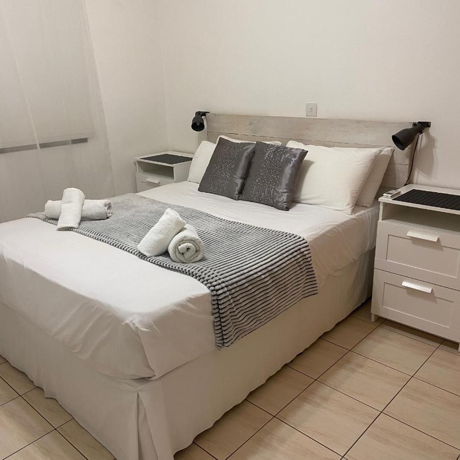 بافوس 1 Bedroom Garden Flat, Sleeps 4 المظهر الخارجي الصورة